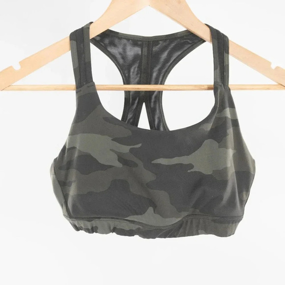 ATHLETA A-C Ultimate Bra In Supersonic, Olive Camo | Small - Picture 2 of 5